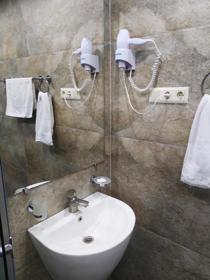 Boutique Living Hotel Єреван Екстер'єр фото