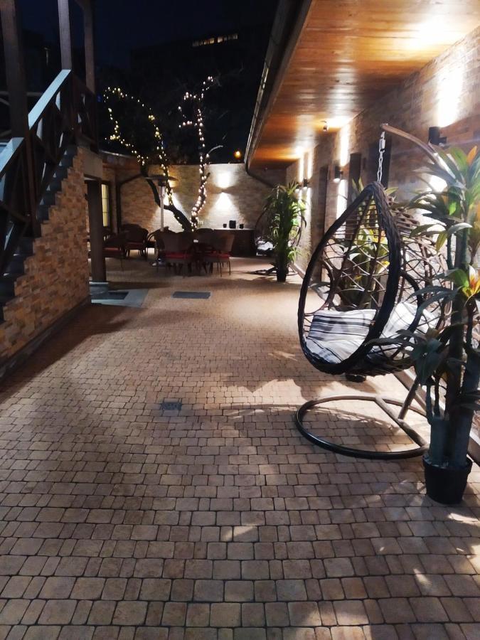 Boutique Living Hotel Єреван Екстер'єр фото