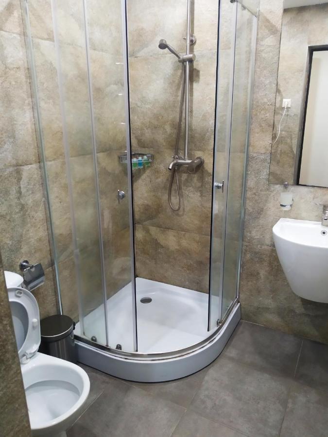 Boutique Living Hotel Єреван Екстер'єр фото